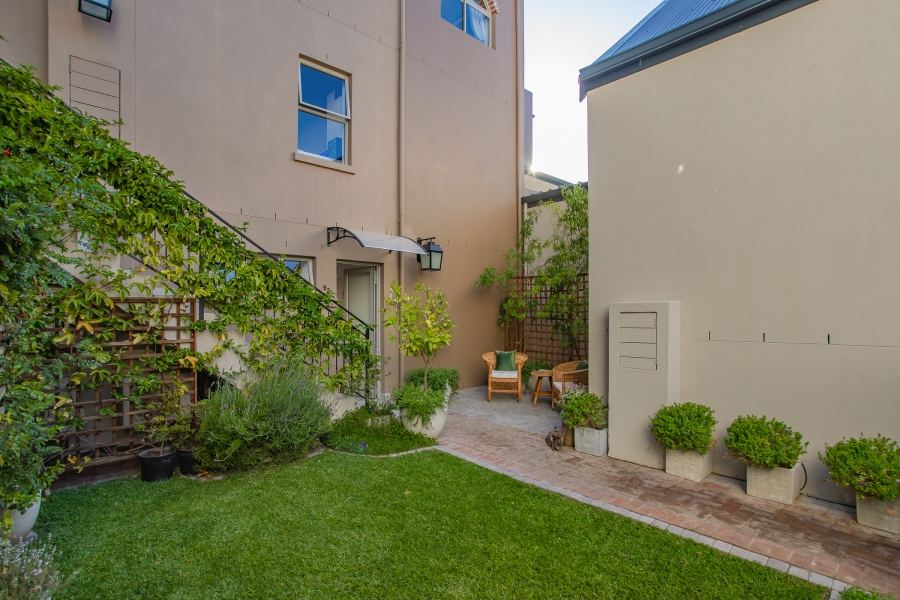 1 Bedroom Property for Sale in Franschhoek Western Cape